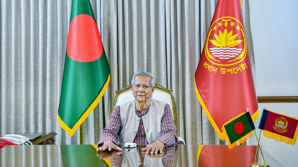 দেশবাসীকে ইংরেজি নববর্ষের শুভেচ্ছা প্রধান উপদেষ্টার