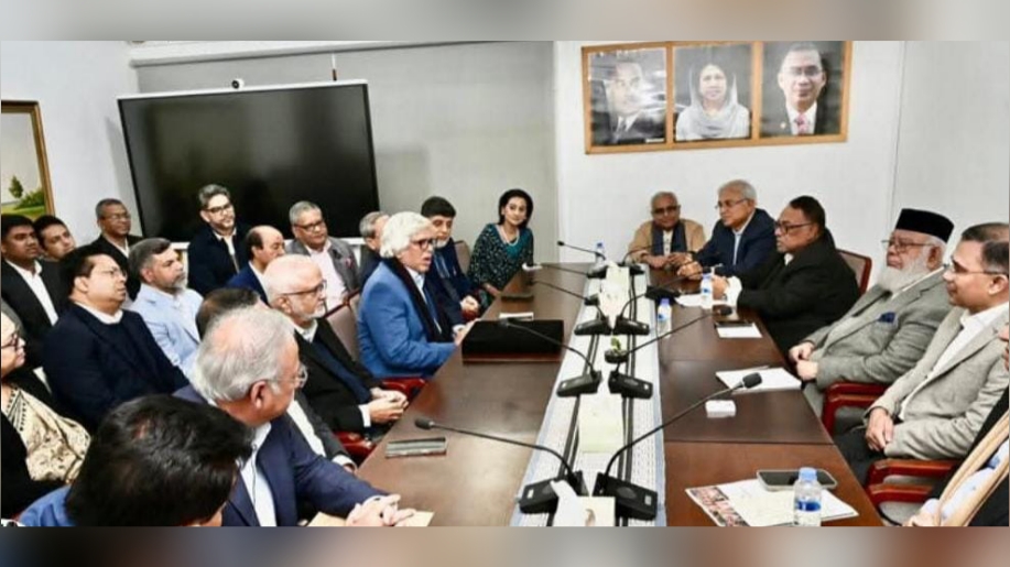 তারেক রহমানের সঙ্গে শীর্ষ ব্যবসায়ী নেতাদের সাক্ষাৎ 