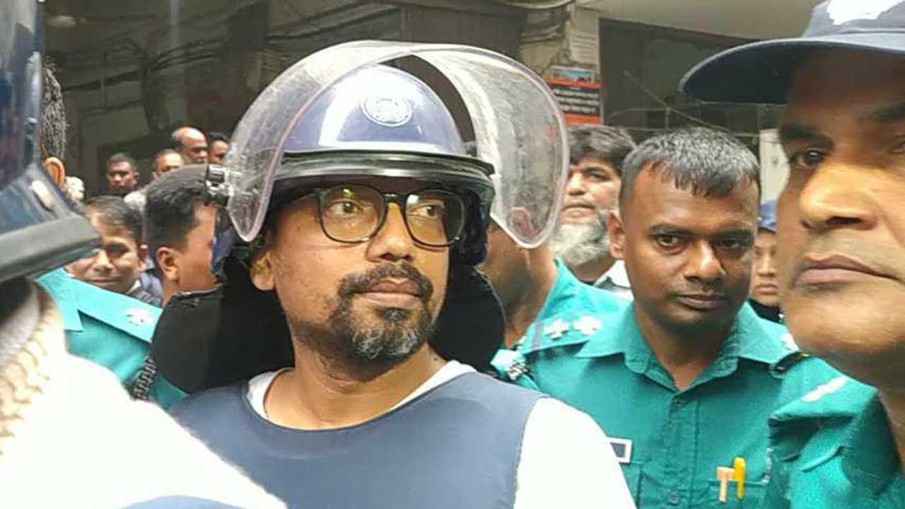 ‘ছাত্রদের দাবিতে পদত্যাগের কথা প্রধানমন্ত্রীকে জানিয়েছিলাম’  : ট্রাইব্যুনালের কাঠগড়ায় পলক