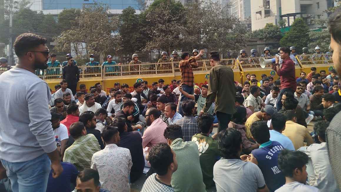 আসিফের বিরুদ্ধে দুর্নীতির অভিযোগ তুলে বিচারের দাবি ছাত্রদলের