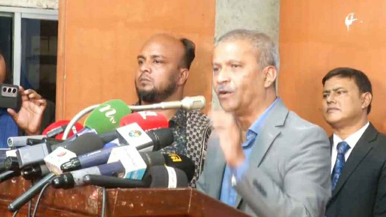 এবারের নির্বাচনে দুটি ঐতিহাসিক ঘটনা ঘটতে যাচ্ছে: আসিফ নজরুল : আইন উপদেষ্টা 