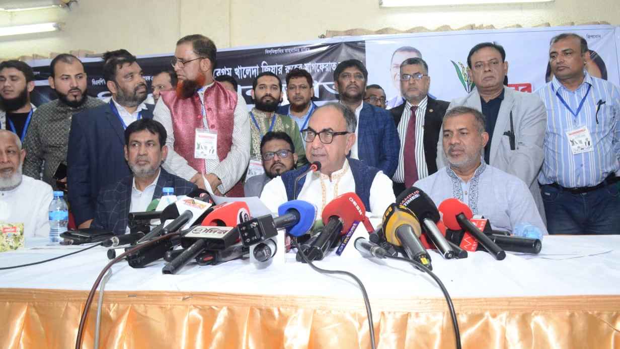 ফলাফল ছাড়া কোনো পোলিং এজেন্ট ঘরে ফিরবে না: মির্জা আব্বাস