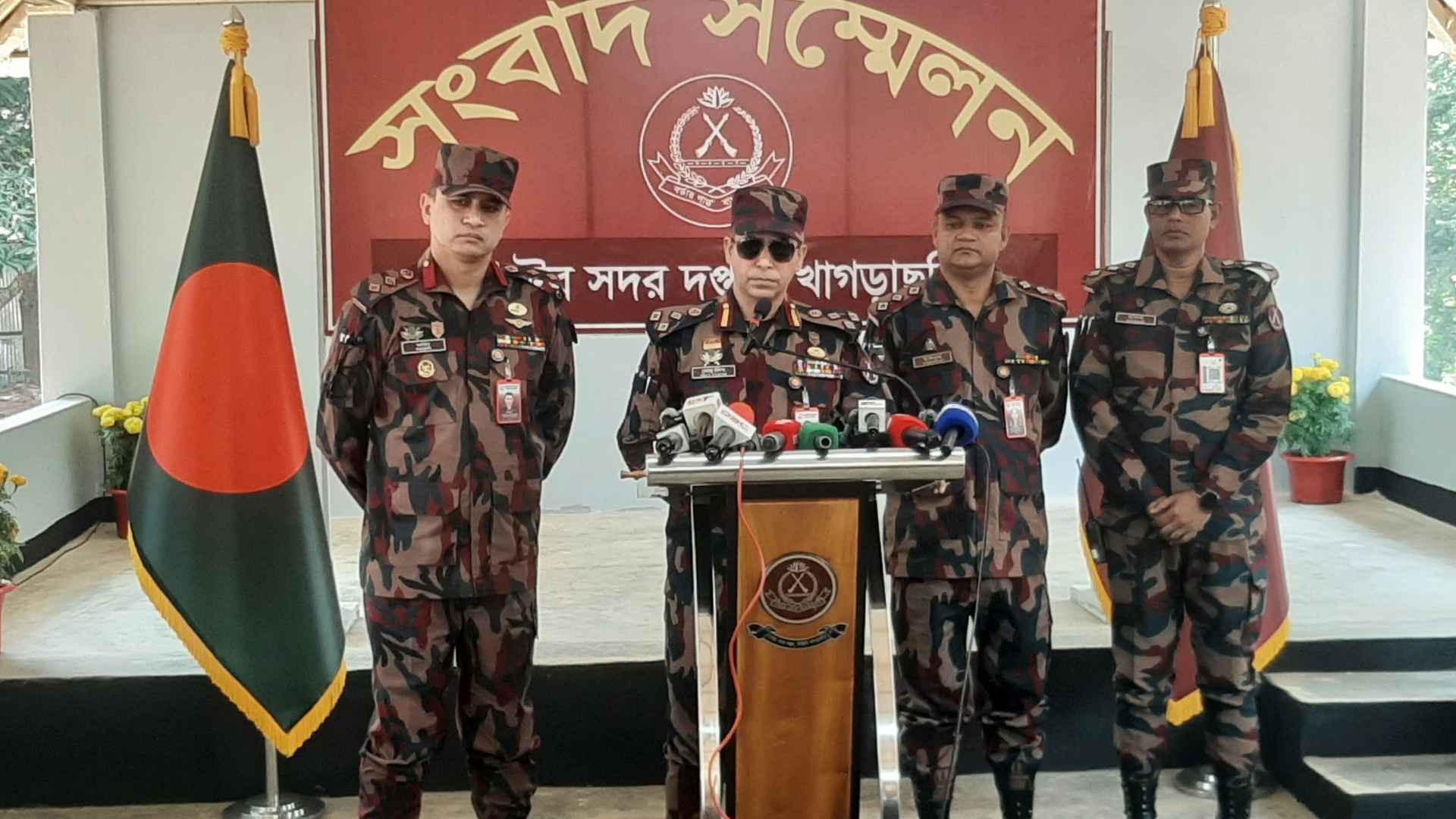 ‘ভোটাররা যেন ভয়হীনভাবে ভোট দিতে পারেন, বিজিবি সেটি নিশ্চিত করবে’