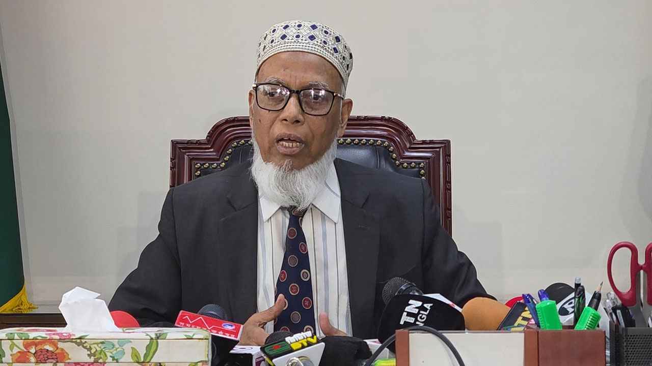 ১২ ফেব্রুয়ারির আগে নতুন তফসিল নয়: ইসি মাছউদ