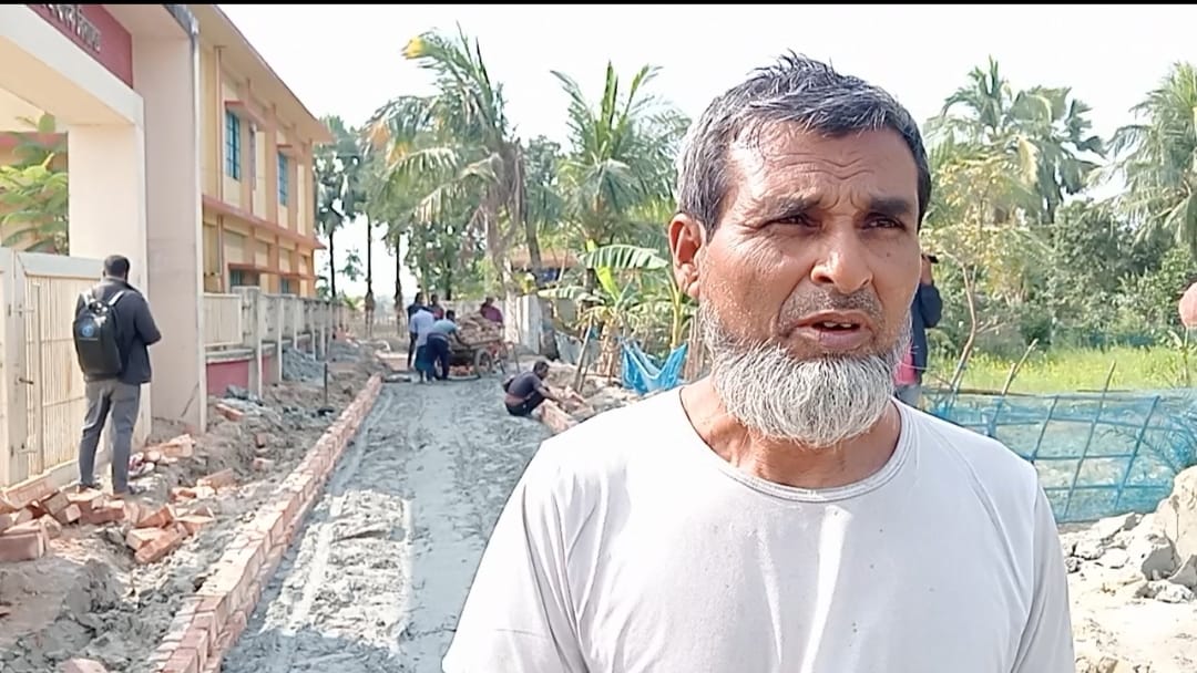 সাতক্ষীরায় ডব্লিউএফপি’র অর্থায়নে সুশীলণের বাস্তবায়নে সড়ক নির্মান, উচ্ছ্বসিত এলাকাবাসী 