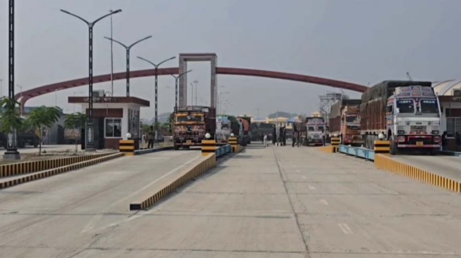 বেনাপোল বন্দরে আমদানি-রফতানি শুরু