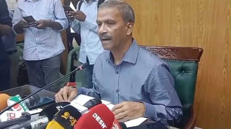 খুব প্রয়োজনীয় কিছু সংস্কার করে যত দ্রুত সম্ভব নির্বাচন : আইন উপদেষ্টা