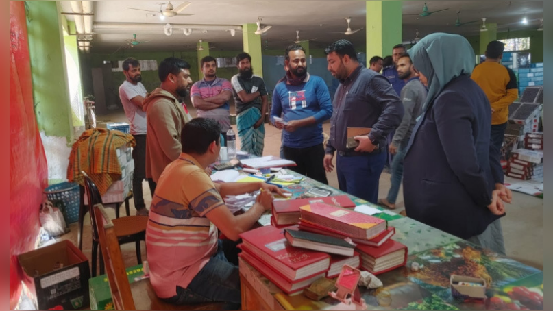 সাতক্ষীরায় নিত্যপণ্যের মূল্য তদারকিতে মোবাইল কোর্টের অভিযান