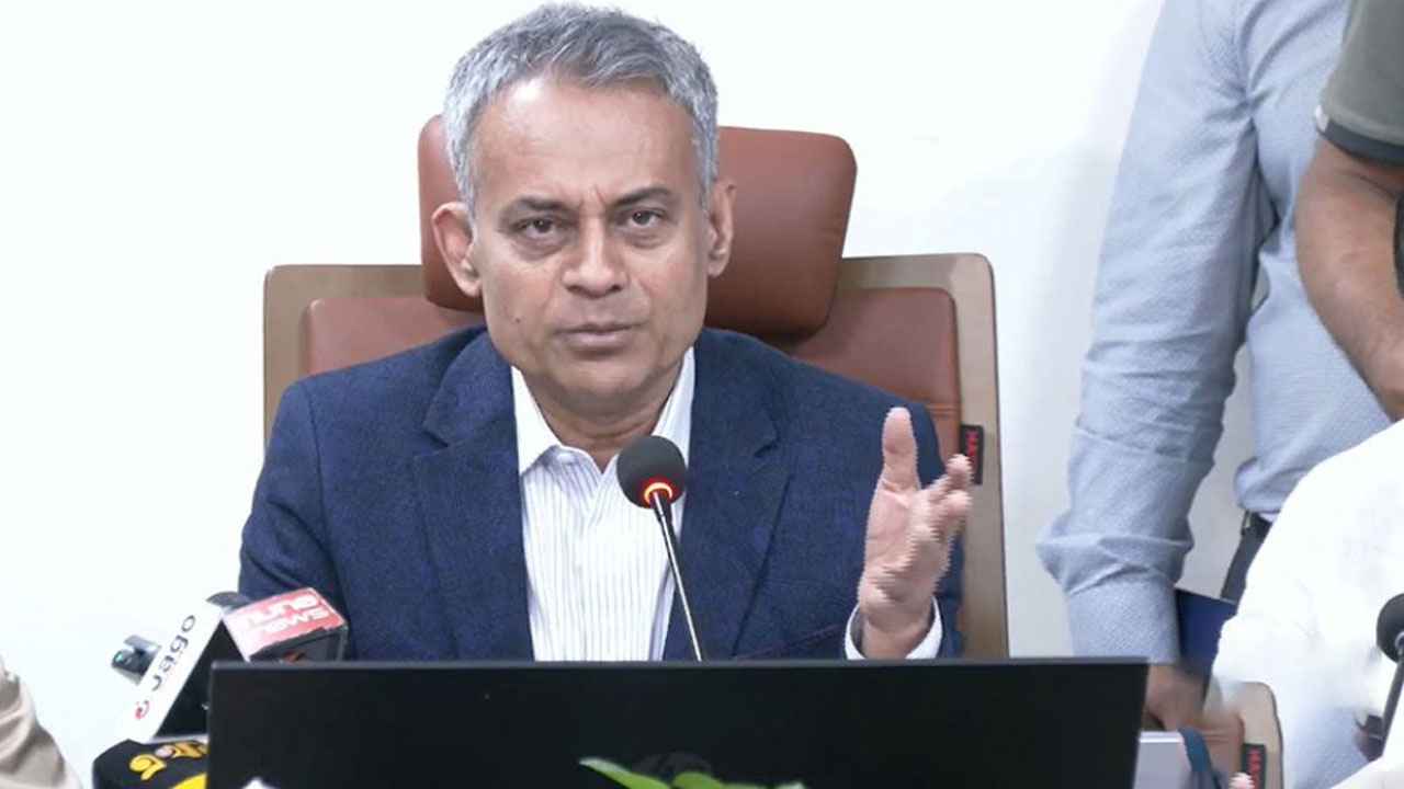 সড়কে শৃঙ্খলা ফেরাতে ১৮০ দিনের পরিকল্পনা সরকারের: সড়কমন্ত্রী