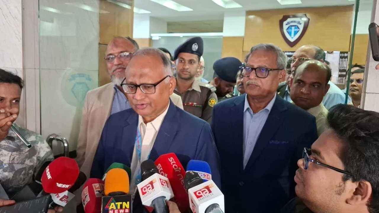 কেন পদত্যাগ, জানালেন দুদকের বিদায়ী চেয়ারম্যান