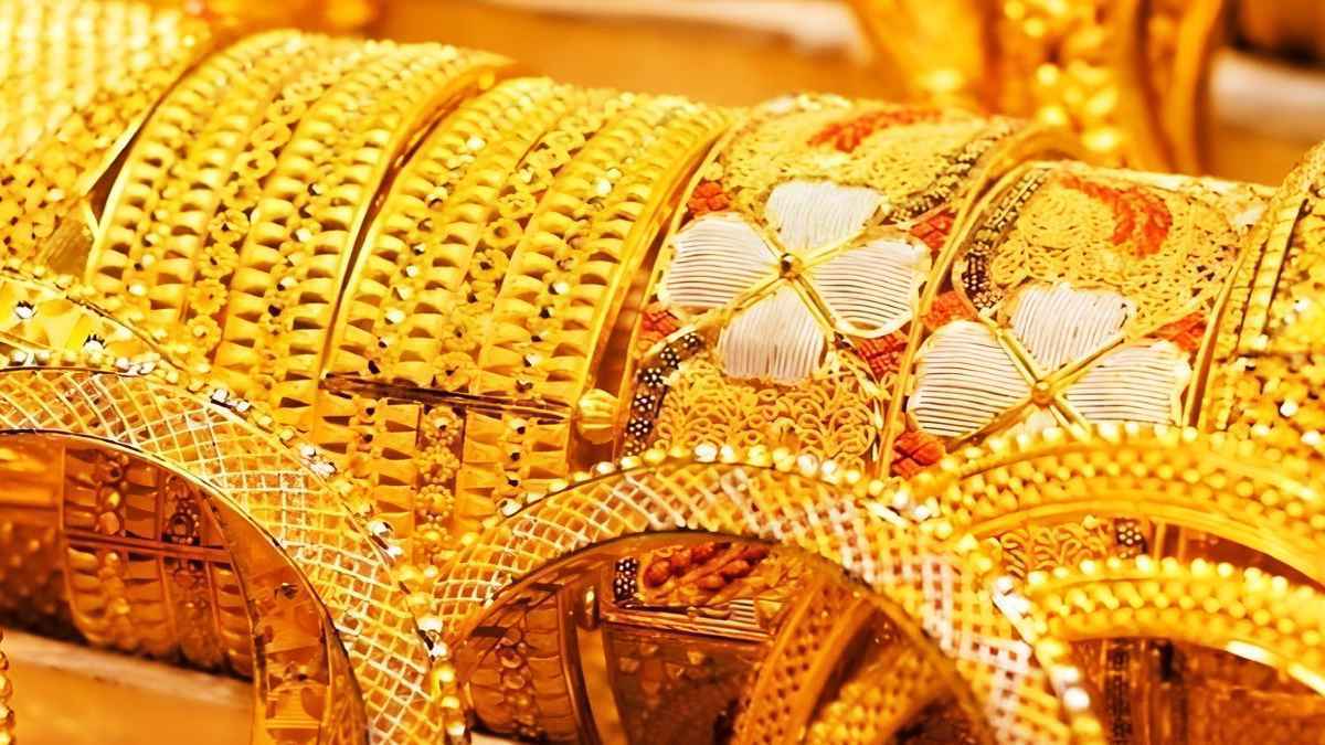 দেশের বাজারে স্বর্ণের দামে বড় পতন