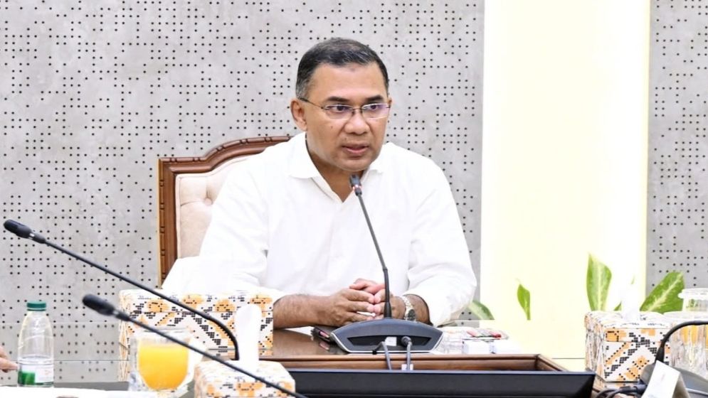 জ্বালানি মজুত ও চোরাচালান রোধে কঠোর ব্যবস্থার নির্দেশ প্রধানমন্ত্রীর