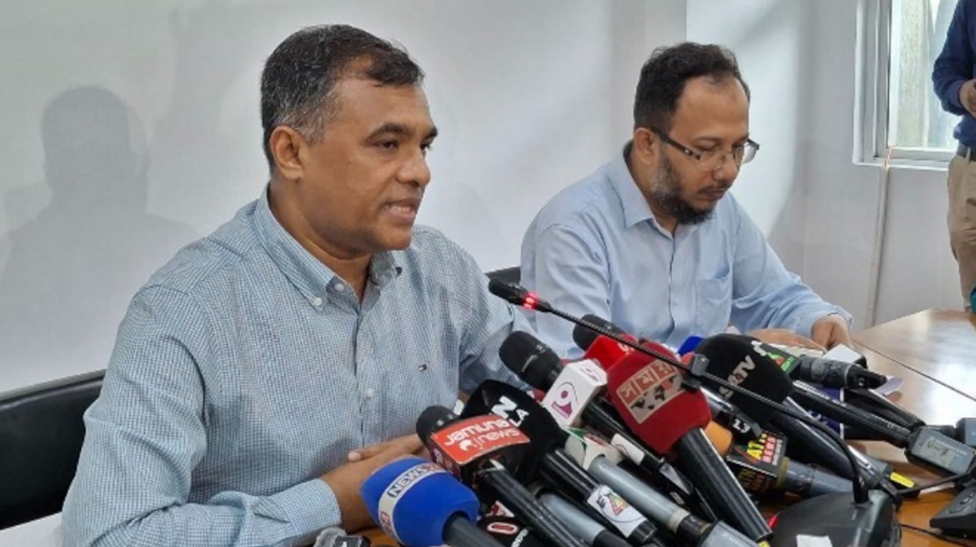এপ্রিল মাসে জ্বালানি তেলের সংকট হবে না: জ্বালানি বিভাগ