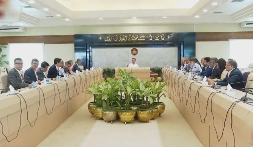 প্রধানমন্ত্রীর সঙ্গে বেসরকারি খাত উপদেষ্টা পরিষদের প্রথম বৈঠক অনুষ্ঠিত