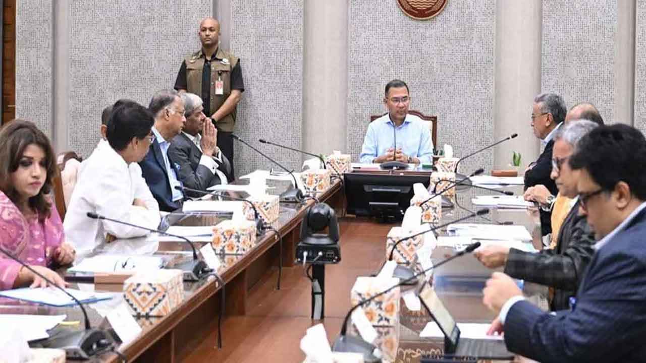 নতুন সরকারের প্রথম একনেক সভা চলছে