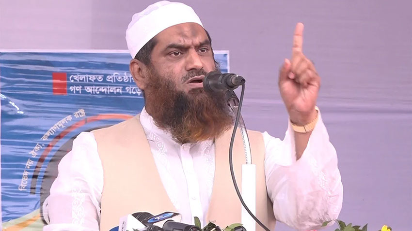 সরকারের ঘাড়ে ‘শেখ হাসিনার ভূত’ চেপেছে: মামুনুল হক