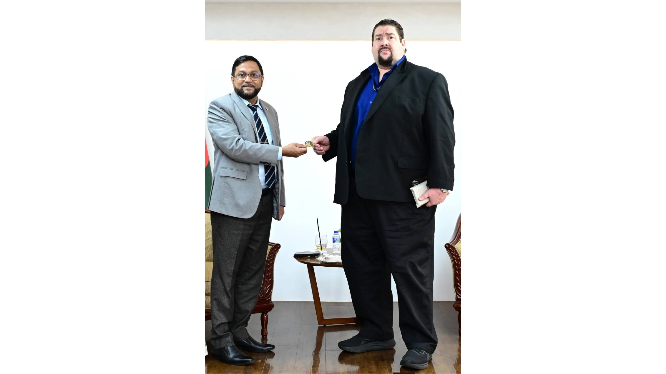 সিআইডি প্রধানের সাথে মার্কিন দূতাবাস প্রতিনিধিদলের সৌজন্য সাক্ষাৎ