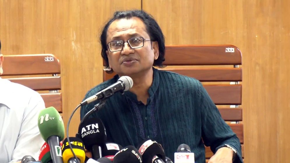 জ্বালানির সঙ্গে নিত্যপণ্যের দাম সমন্বয় করা হবে: তথ্য উপদেষ্টা