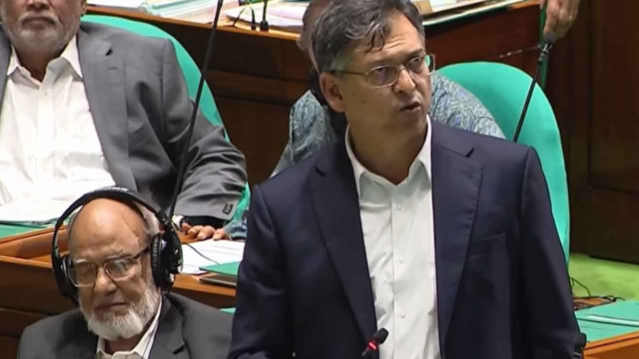 জুয়া ও মাদকের বিরুদ্ধে স্বরাষ্ট্রমন্ত্রীর কঠোর বার্তা 