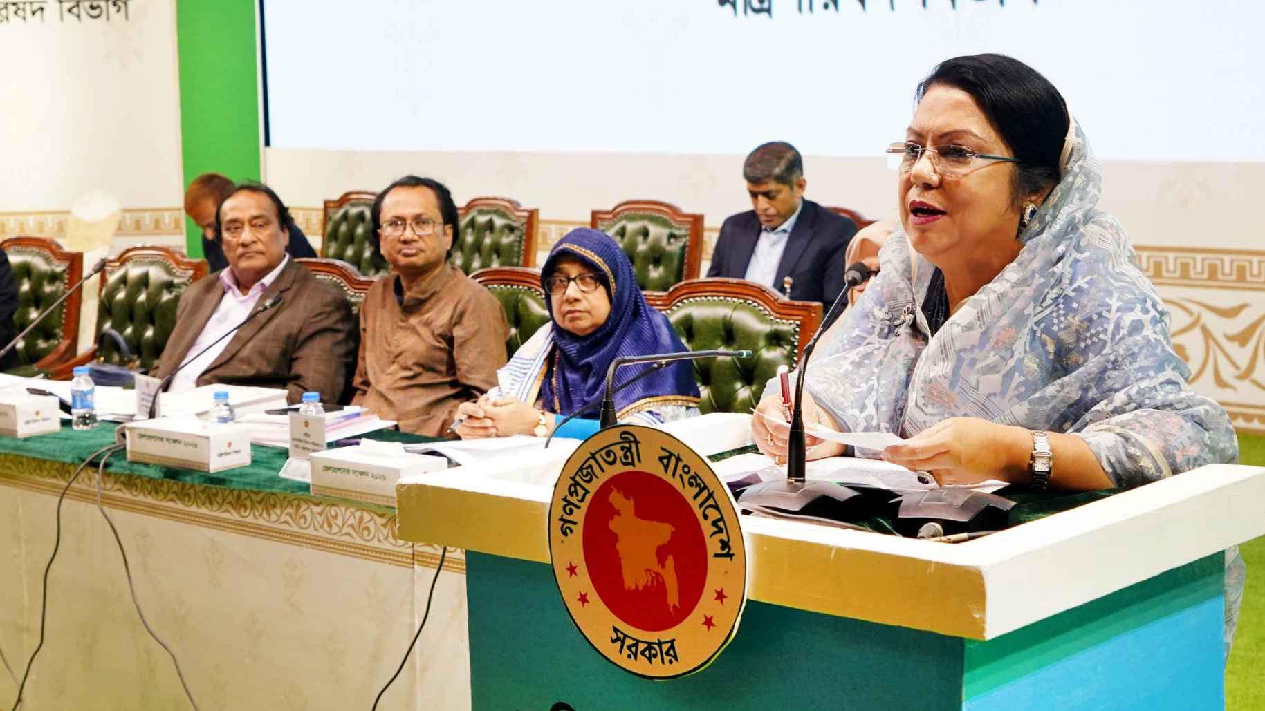 পর্যটকদের নিরাপত্তা জোরদারে ডিসিদের নির্দেশ