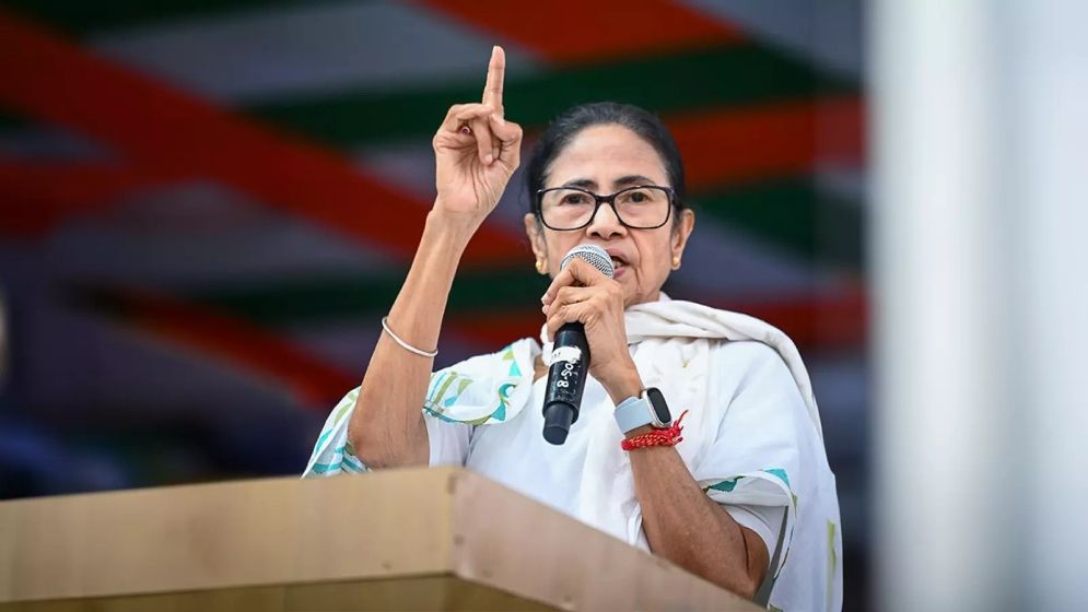 ১০০টিরও বেশি আসন লুট করে নিয়েছে বিজেপি: মমতা