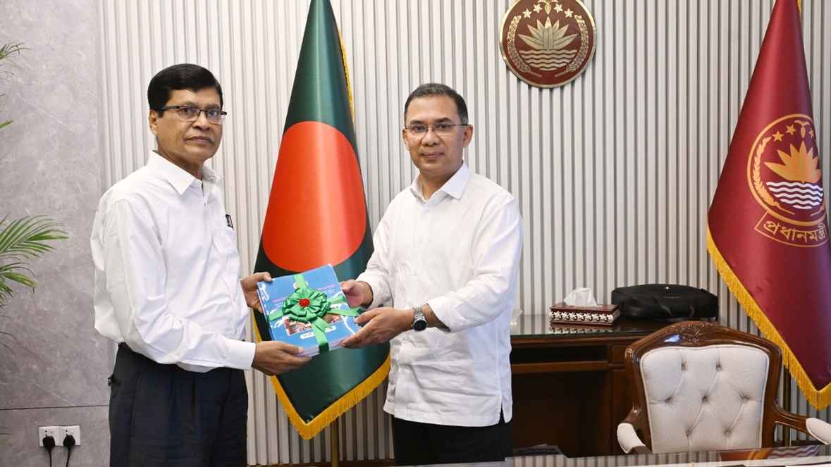 প্রধানমন্ত্রীর কাছে সিএজি’র অডিট রিপোর্ট পেশ