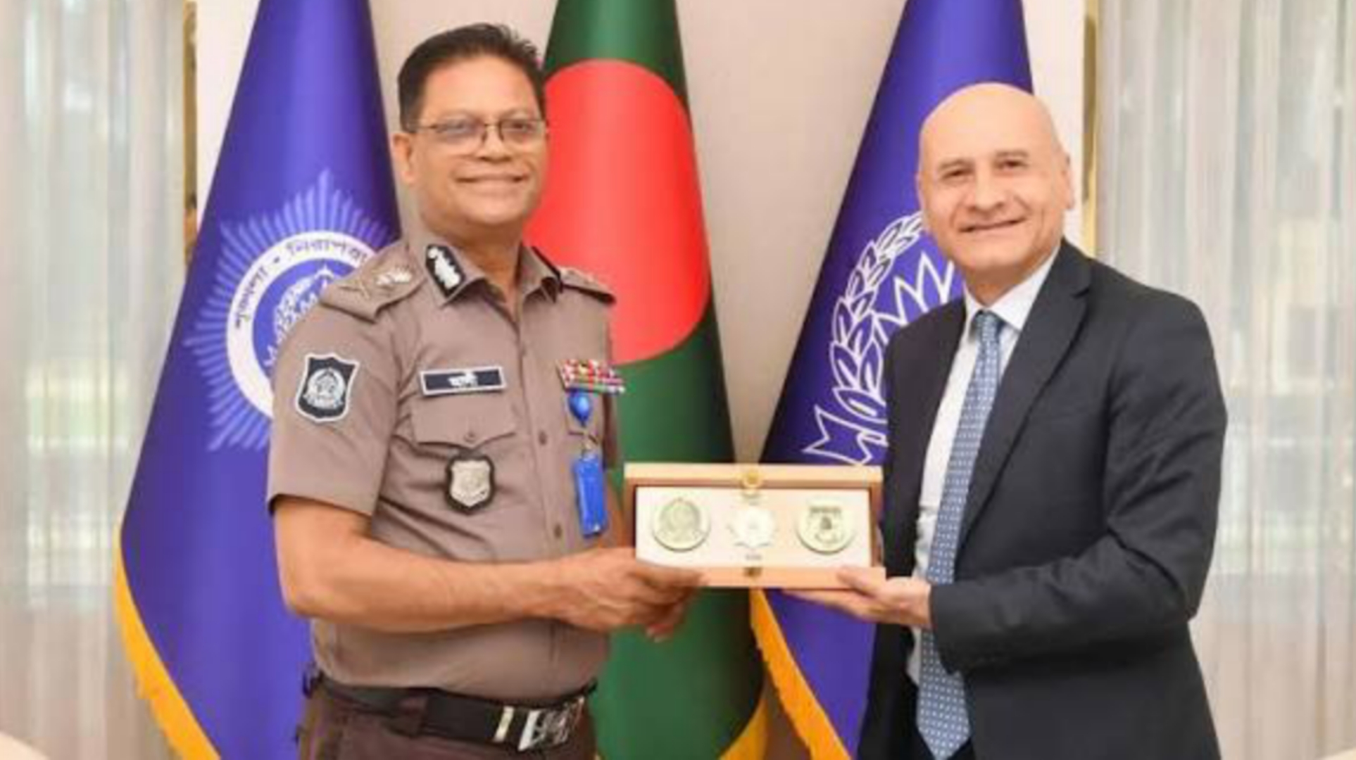 সাইবার নিরাপত্তা জোরদারে ইতালির সহযোগিতা চাইল বাংলাদেশ পুলিশ