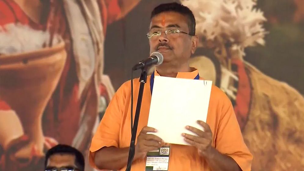 পশ্চিমবঙ্গের মুখ্যমন্ত্রী হিসেবে শপথ নিলেন শুভেন্দু অধিকারী