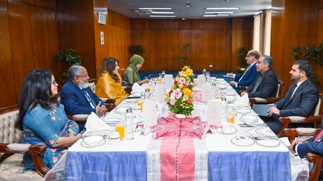 সম্পর্ক আরও শক্তিশালী করতে চায় বাংলাদেশ-পাকিস্তান