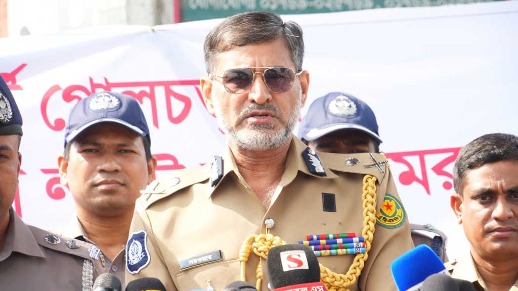 ৬ মাসের মধ্যে সড়কে পূর্ণাঙ্গ এআই মামলায় যাবে ডিএমপি: কমিশনার