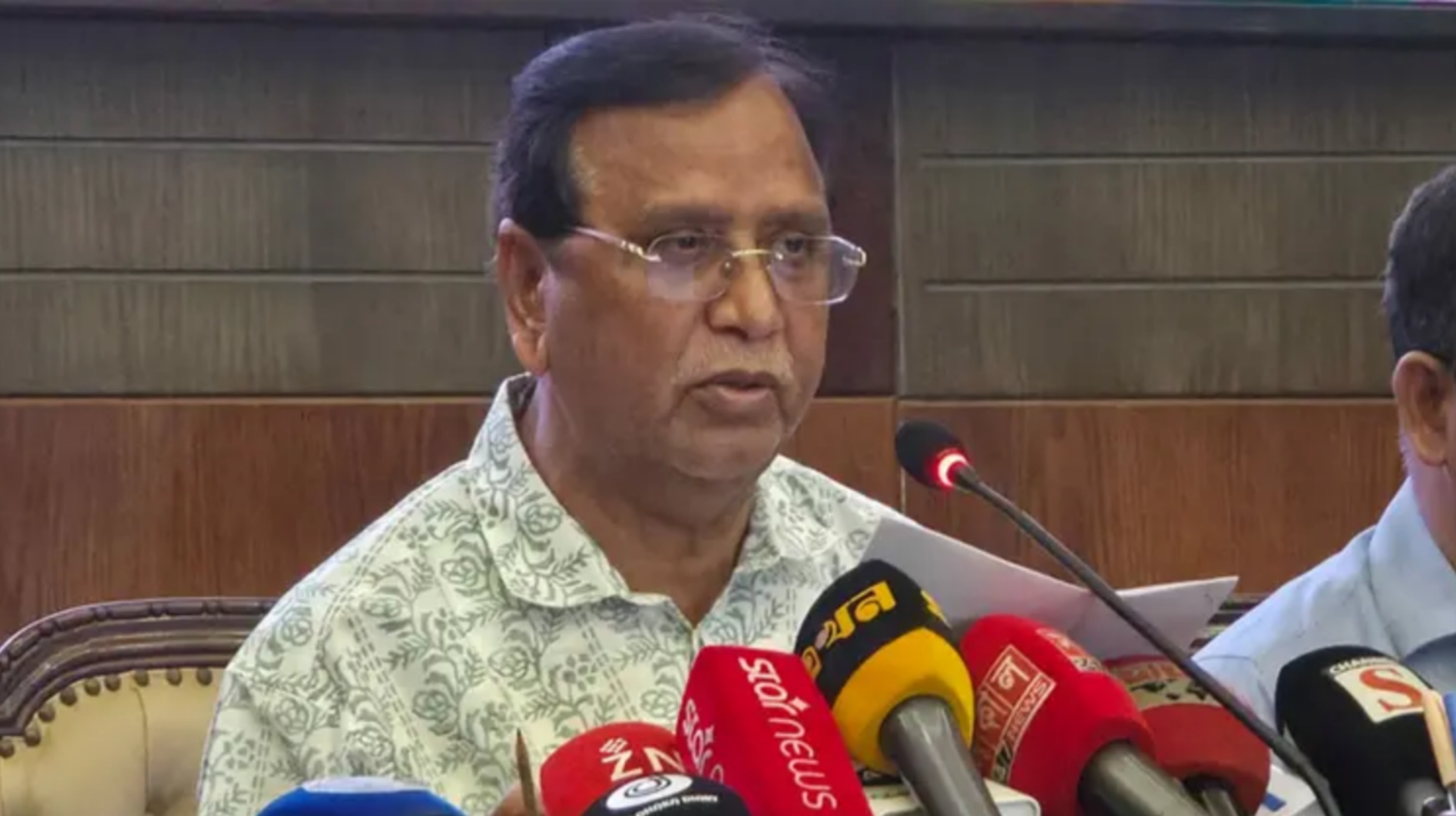 দক্ষিণ সিটির সমস্যা সমাধানে জনগণের সম্পৃক্ততার আহ্বান প্রশাসকের
