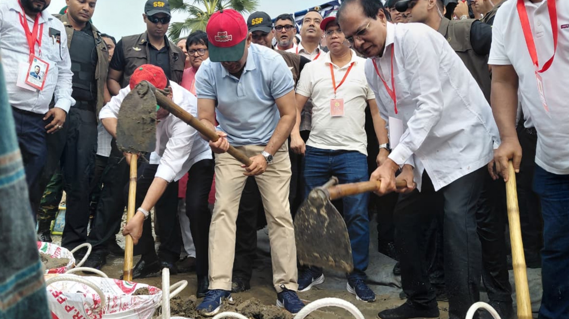 ত্রিশালে খাল পুনঃখনন উদ্বোধন করলেন প্রধানমন্ত্রী