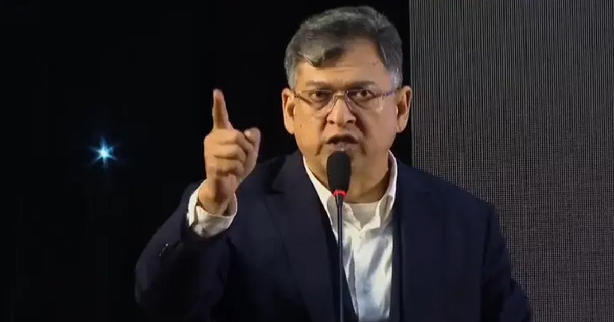চাঁদাবাজি ও সন্ত্রাসের বিরুদ্ধে কঠোর বার্তা স্বরাষ্ট্রমন্ত্রীর